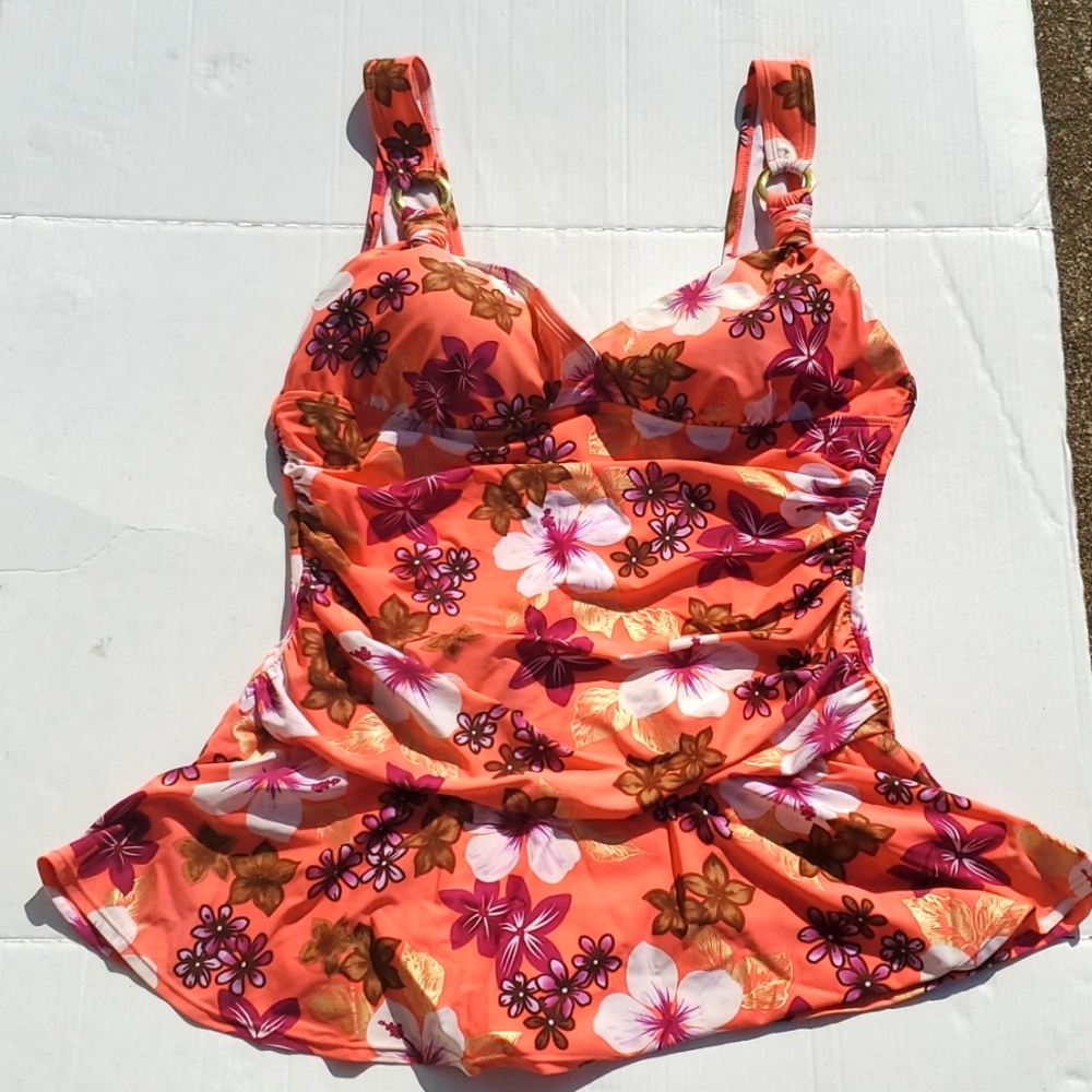 Beach Bay Woman coral One-piece Bathing suit size 24W